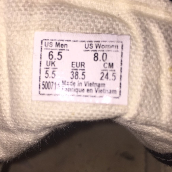 Vans - Picture 6 of 6